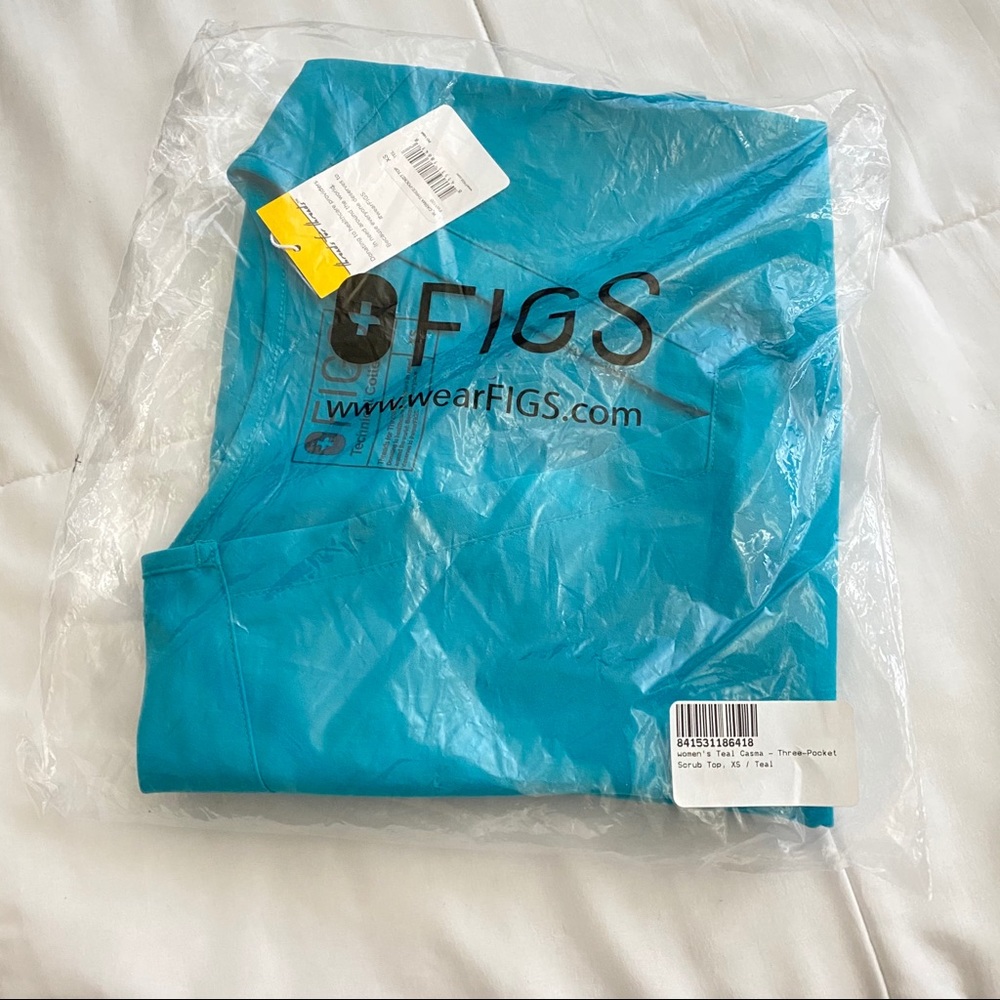 FIGS Scrub Top Women’s